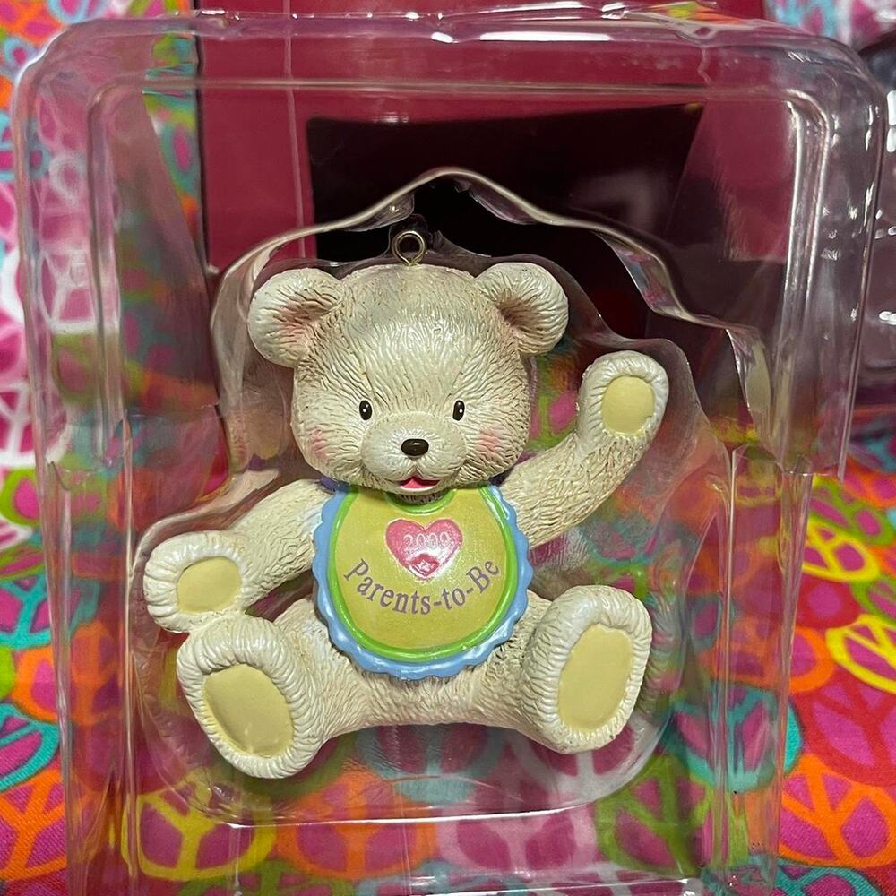 American Greetings 2009 Parents to Be teddy bear Ornament